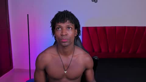 tau_montes online show from December 16, 1:29 pm