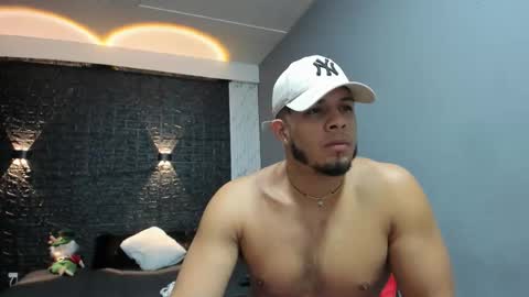  T A U R U S  online show from December 5, 12:23 pm