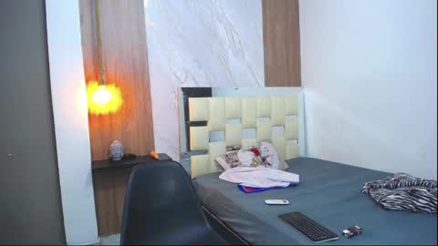 taylor_collins_2 online show from September 22, 10:42 pm