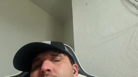 Luis online show from October 21, 1:52 am