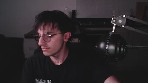 Teo independent model online show from March 30, 3:40 am