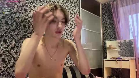 Yan     online show from February 26, 1:12 pm