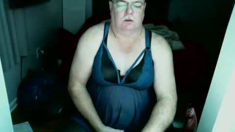 teddy1972 online show from February 2, 2:58 pm