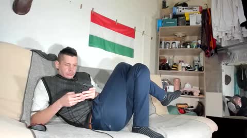 Virg Lszl online show from January 18, 4:53 pm