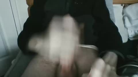 Snapshot of temperature245 chatting on December 26, 1:10 pm temperature245 online show from December 26, 1:10 pm