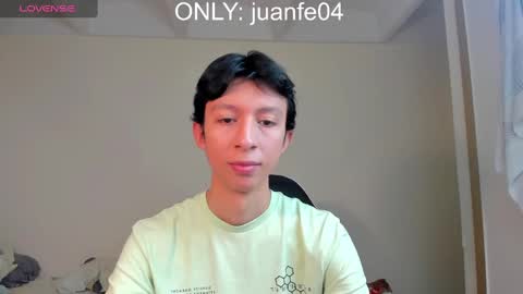 Juanfe  online show from December 6, 12:56 am