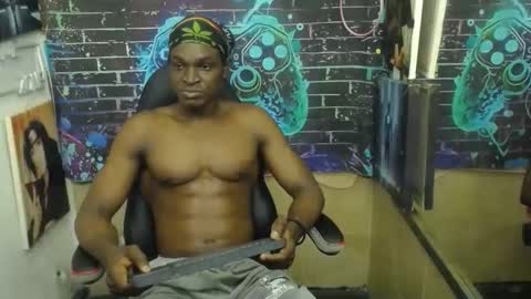 terry_zyzz online show from April 6, 11:33 am