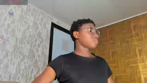 teylor_lovee online show from February 25, 10:44 pm