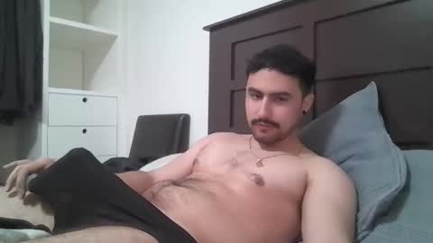 Snapshot of thaiguy666 chatting on January 20, 5:15 am ThaiGuy online show from January 20, 5:15 am
