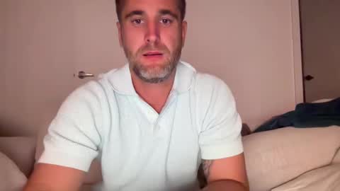 thataustralianguy11 online show from February 21, 3:24 pm