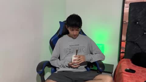 the_boys02 online show from April 1, 10:18 pm