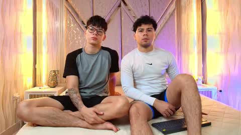Ithan and Leo online show from September 19, 7:20 am