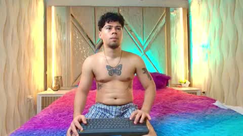 Ithan and Leo online show from October 13, 7:47 am