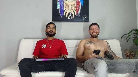 SCOTT  THEO  KAMERON  GENDERSON online show from December 27, 4:47 am