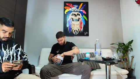 SCOTT  THEO  KAMERON  GENDERSON online show from December 4, 1:14 am