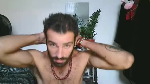 Snapshot of the_nomad_show chatting on September 28, 4:16 pm T online show from September 28, 4:16 pm
