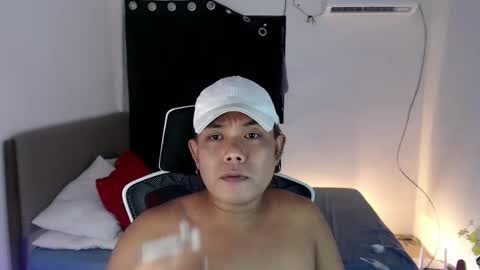 Snapshot of thebitch_cowbell chatting on September 16, 5:25 pm thebitch_cowbell online show from September 16, 5:25 pm