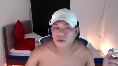 Snapshot of thebitch_cowbell chatting on September 18, 3:47 pm thebitch_cowbell online show from September 18, 3:47 pm