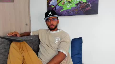 theblack_frank online show from December 4, 1:40 pm