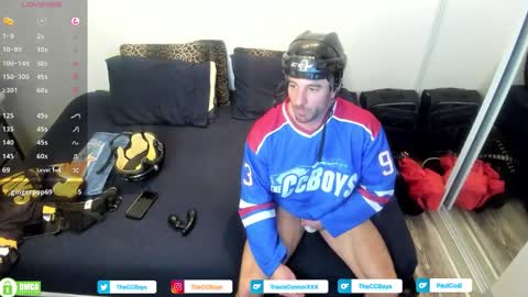 The CC Boys  Travis Connor  Paul Codi online show from February 1, 3:05 am