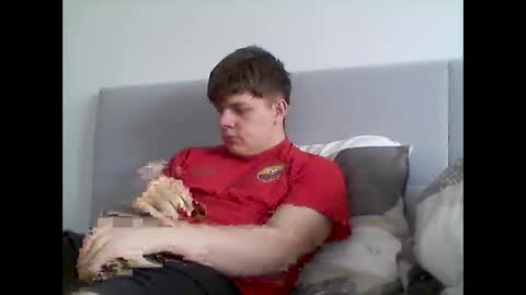 Snapshot of thecuteguy144949 chatting on January 31, 9:27 am thecuteguy144949 online show from January 31, 9:27 am