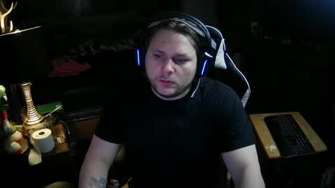 thedemonlord93 online show from December 14, 8:23 am
