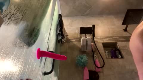 Thedirtierthebetterass online show from March 9, 9:57 pm