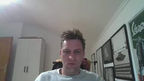 thedon2123 online show from December 3, 7:33 pm