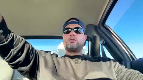 Carter Bates online show from October 28, 7:49 pm