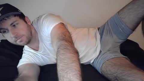 Theetwohander online show from February 27, 3:29 am