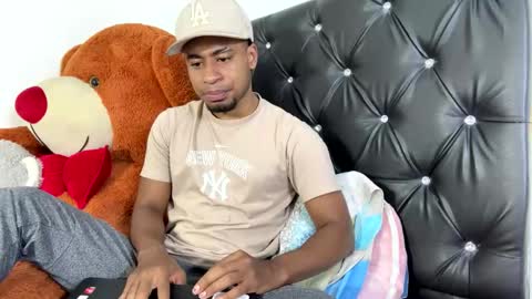 Snapshot of thegemini_prince chatting on February 3, 11:15 pm Prince online show from February 3, 11:15 pm