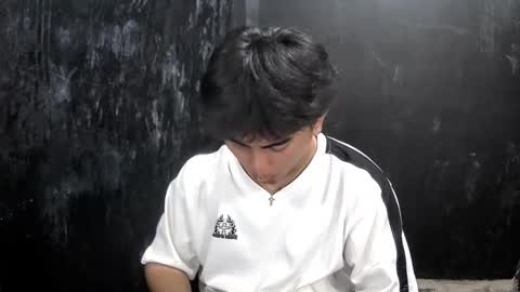 Xerxis online show from March 2, 6:35 pm