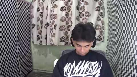 Xerxis online show from December 9, 12:53 pm