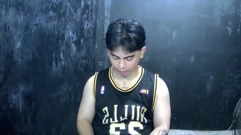 Xerxis online show from March 11, 10:40 am