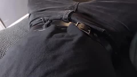 Snapshot of thejerk1974 chatting on December 9, 6:41 pm Liam online show from December 9, 6:41 pm