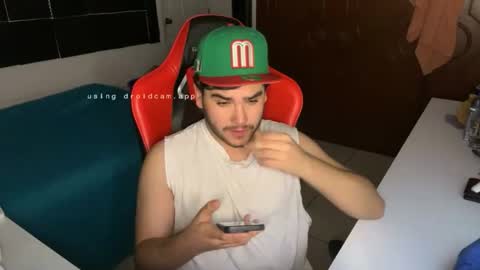 thelittlehot1 online show from December 18, 7:15 am