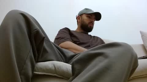 TheMonarchGoat online show from April 14, 5:12 pm