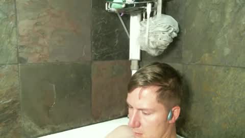 Daisy and Tim online show from February 9, 4:36 am