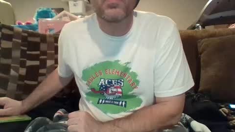 Snapshot of theo6974z chatting on December 26, 3:49 am theo6974z online show from December 26, 3:49 am