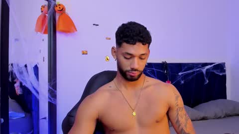 Theo Sky online show from October 21, 3:59 pm