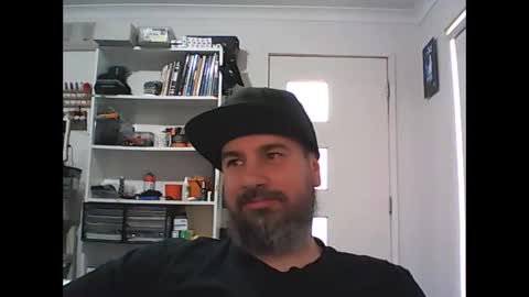 aussiebeard online show from October 14, 3:57 am