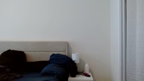 Yoshi online show from October 11, 7:07 pm