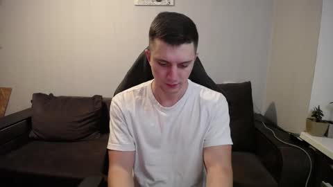 Nick   online show from December 1, 6:22 pm