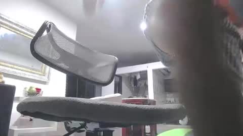 therry online show from November 10, 10:09 am