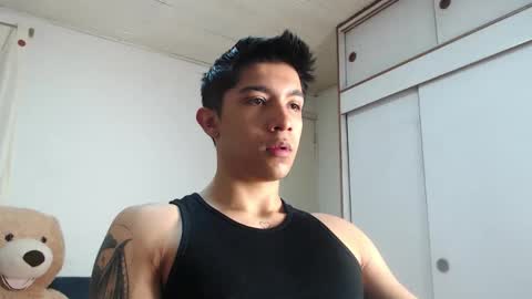 thesaint_xxx online show from February 26, 8:04 am