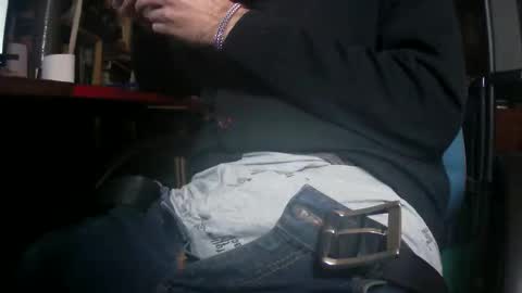 Snapshot of thesixpack_ chatting on December 13, 7:21 pm thesixpack_ online show from December 13, 7:21 pm
