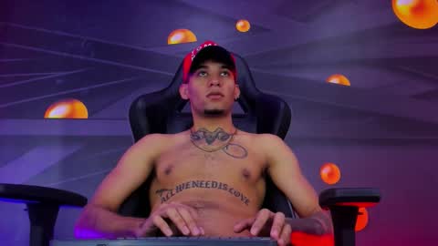 theskinny8inch_ online show from October 20, 11:19 pm