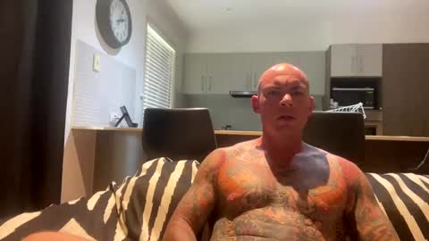 The tattooed online show from December 22, 4:06 am