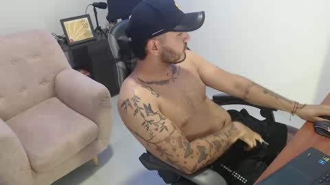 thiago_420 online show from May 22, 1:21 am
