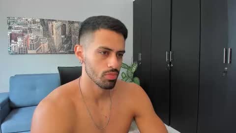 thiago_driussi online show from October 10, 2:11 pm